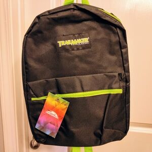 Trailmaker Classic - 17" Black with Green trim Backpack NWT